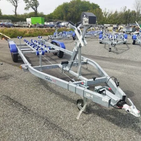 Porte Bateau Multi-rouleaux Galaxy – GD16 / G2572 – Ptac 3200KG – 2 Essieux